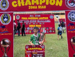 FAREL BIMA ATAYA ANAK KAMPAR KIRI HULU ASUHAN COACH DEBI PULPENSA TIM SSB HARAPAN PUTRA PEKANBARU MEWAKILI RIAU U 12, DI SERI NASIONAL GOES TO LAMPUNG 