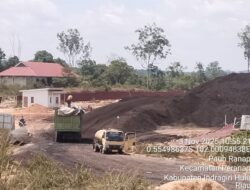 Warga Desa Pauh Ranap Keluhkan Stokpile Batubara PT Global di Kawasan Permukiman, Kabid DLH Inhu Sebut itu Kewenangan Pusat
