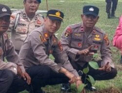 Hari Pohon Sedunia, Kapolsek, Camat dan Lurah Ukui, Bersama sama Menanam Pohon 
