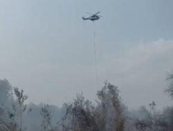 Pemadaman Karhutla di Kota Dumai Digerakkan Serentak, Helikopter dari BNPB Riau Bantu Water Bombing