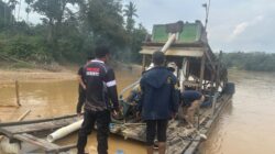 Polsek Cerenti Tertibkan Aktivitas PETI di Sungai Kuantan, Satu Unit Dompeng Dimusnahkan Meski Sempat Dihadang Warga