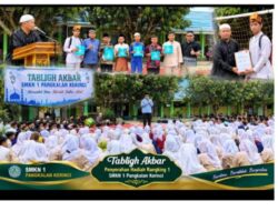 Meneladani Akhlak Rasulullah SAW sebagai Mutiara Kehidupan Era Modern, Tim Rohis SMKN 1 Pangkalan Kerinci Gelar Tabligh Akbar dan Lomba Ranking 1 Islami